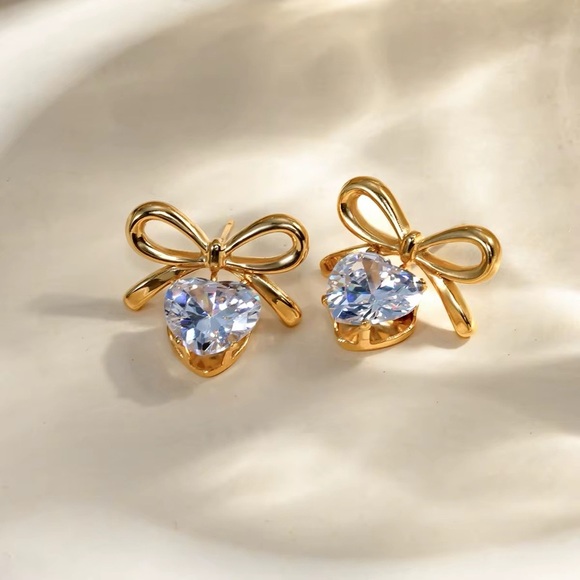 18 Gold  Plated Stainless Steel Bow Heart Earrings - Picture 4 of 5